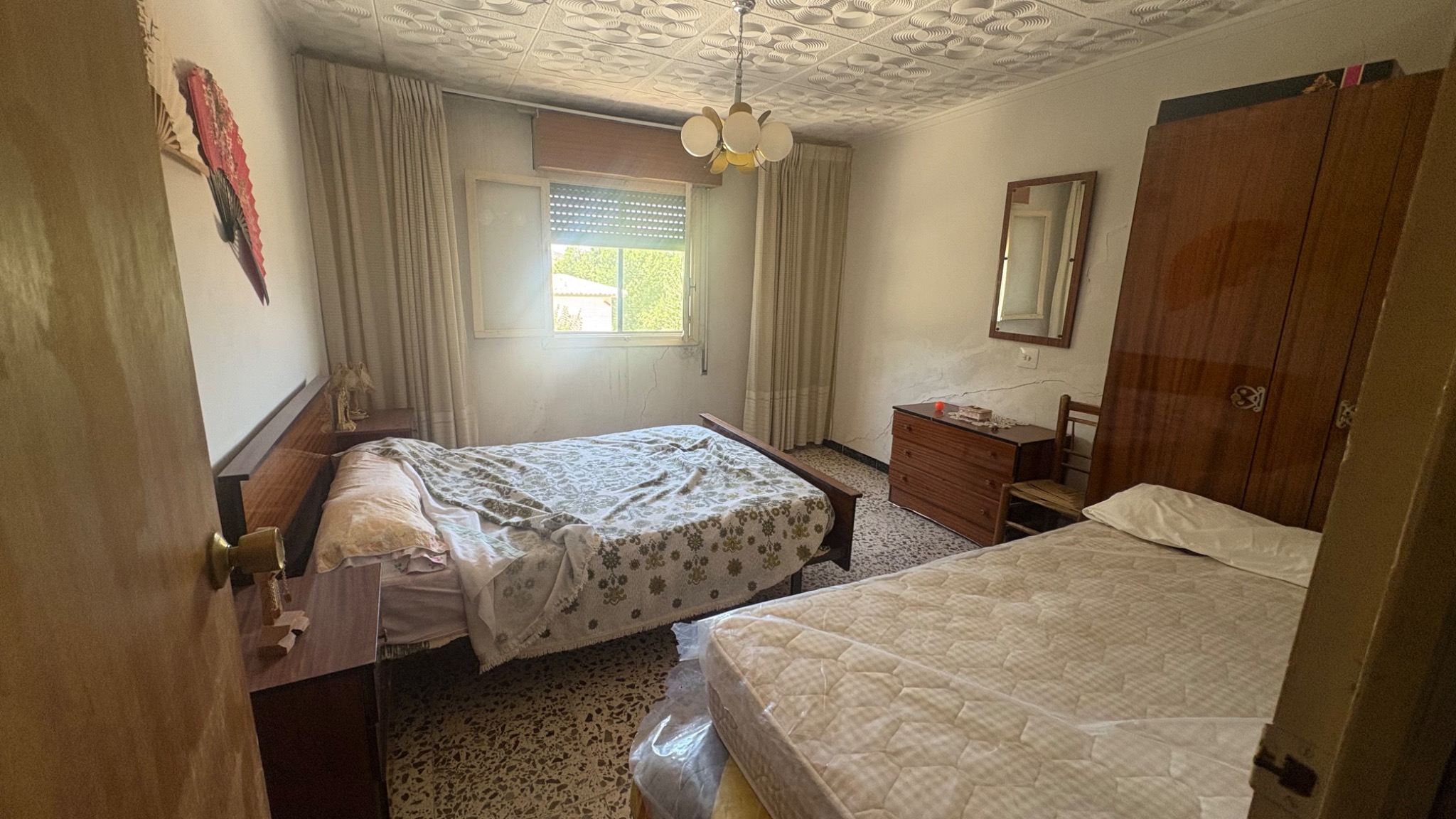 Dormitorio con dos camas